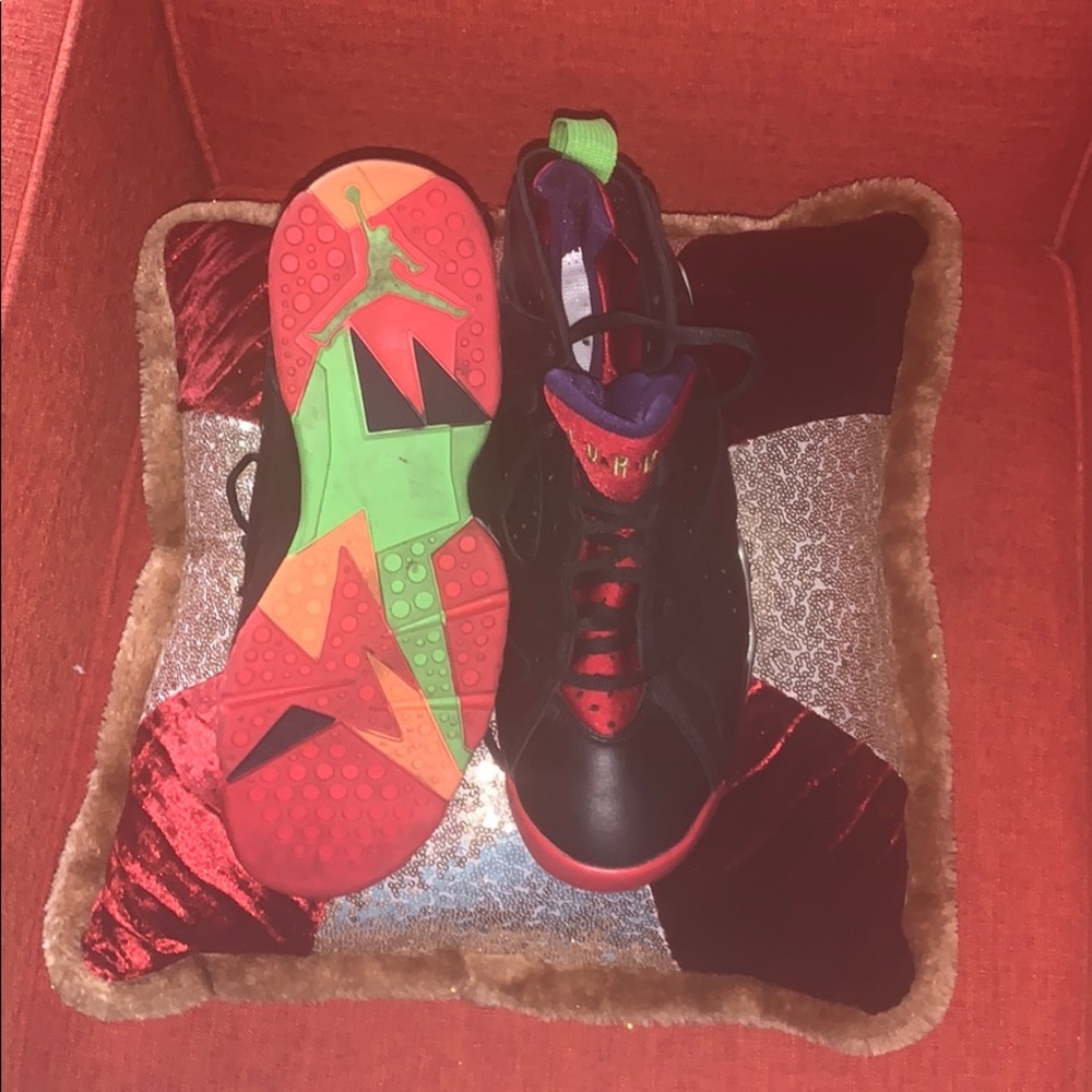 Shoes - Picture 3 of 3